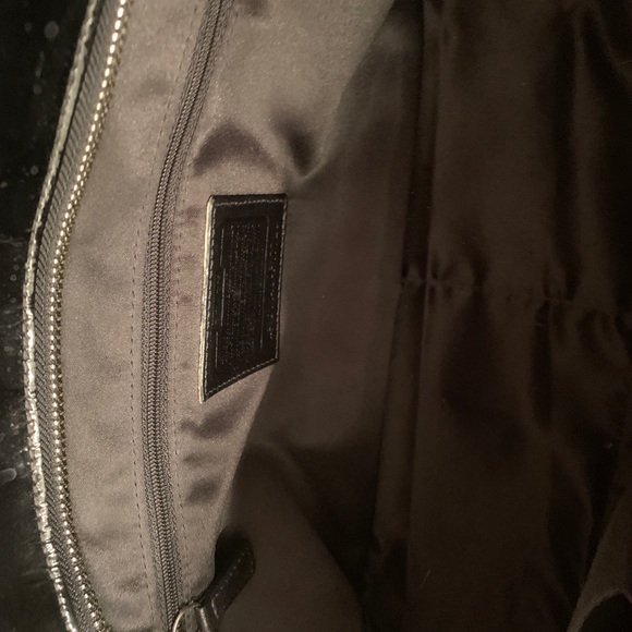 Coach leather bag - Picture 4 of 11
